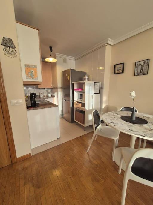 25A07 Apartamento Nautilus Luanco Buitenkant foto